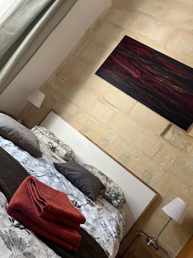 Le Donjon De La Roquette Apartment Arles Exterior photo